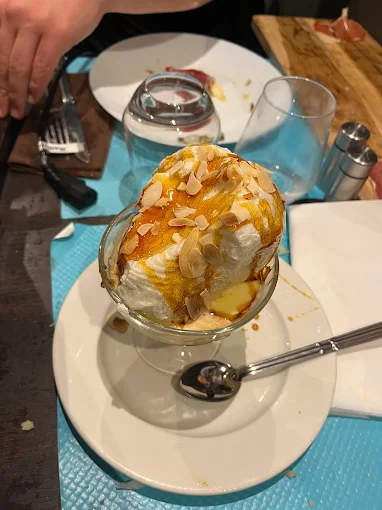 Parfait glacé dessert